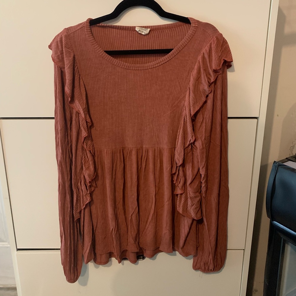 Ruffled long sleeve blouse